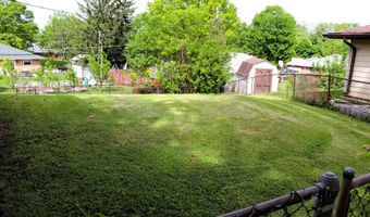 706 Bobs Ct, Beech Grove, IN 46107