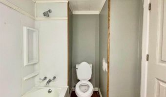 712 S C St, Arkansas City, KS 67005