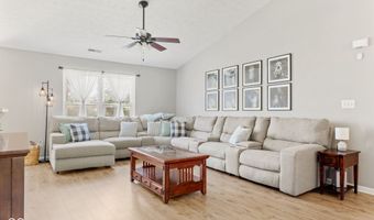 6102 Boulder Dr, Anderson, IN 46013