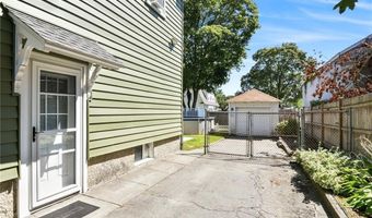 194 Gould Ave, Warwick, RI 02888