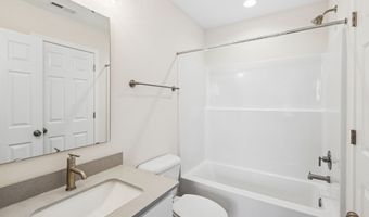 3726 Hayden Valley Dr, Bargersville, IN 46106