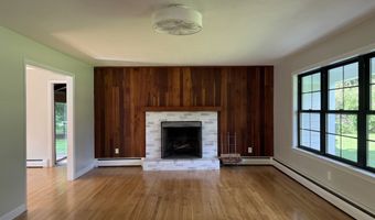 79 Meadow Wood Rd, Branford, CT 06405