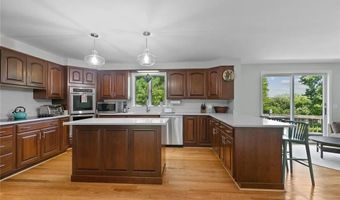 30 Battery Ln, Jamestown, RI 02835