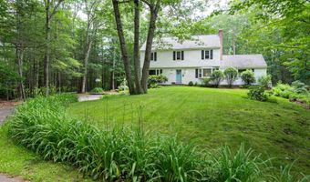 28 Woodland Dr, Amherst, NH 03031