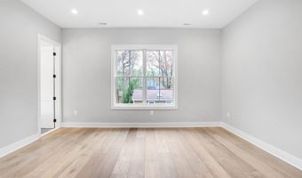 8525 RALEIGH Ave, Annandale, VA 22003