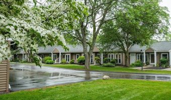 75 Page Rd 9, Bedford, MA 01730