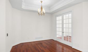 1915 TOWNE CENTRE Blvd #306, Annapolis, MD 21401