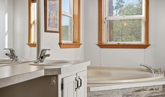 3 Camino Anastacio, Arroyo Hondo, NM 87513