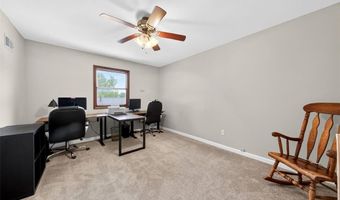 693 Rustic Valley Dr, Ballwin, MO 63021