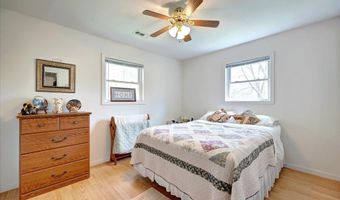 6257 E Calvertville Rd, Bloomfield, IN 47424