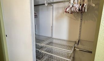 46-232 Kahuhipa St B204, Kaneohe, HI 96744