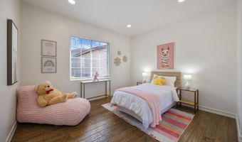 827 W Heritage Oak Ct, Altadena, CA 91001