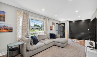 808 Tyler St, Polk City, IA 50226