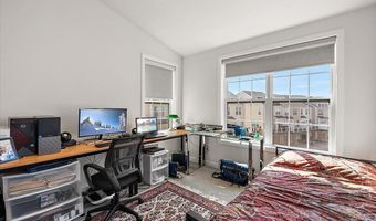 2824 Ridington Rd, Ann Arbor, MI 48105