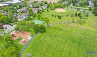 1535 S Douglas Ave, Arlington Heights, IL 60005