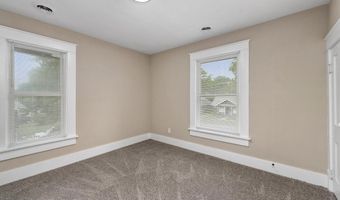 1028 Dearborn St, Augusta, KS 67010