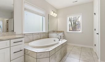 721 Vine Pond Ct, Apex, NC 27523