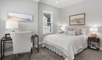 163 Elm St 1, Amesbury, MA 01913