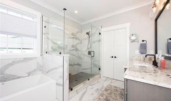 107 Meeting House Ln, Advance, NC 27006