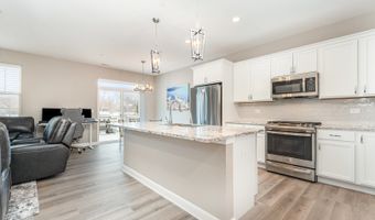 253 Masters Dr, Addison, IL 60101