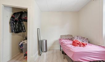 64 Hyde St, Burlington, VT 05401