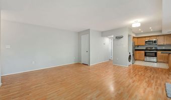 3232 S 28TH St 202, Alexandria, VA 22302