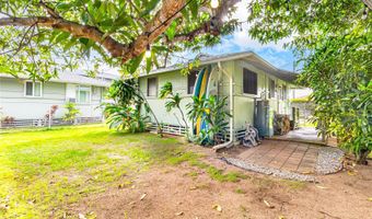 691 Kihapai St B, Kailua, HI 96734