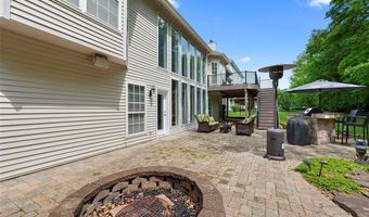 500 Terrington Dr, Ballwin, MO 63021