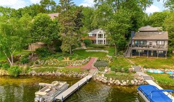 3310 Lake Johanna Blvd, Arden Hills, MN 55112