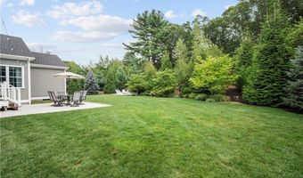 121 Stillwater Rd, Smithfield, RI 02917