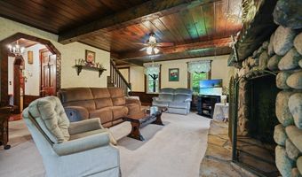 18 Lynn Ellen Dr, Acushnet, MA 02743