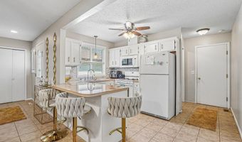 8582 134th St W, Apple Valley, MN 55124