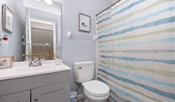 1167 Greens Farm Rd, Cincinnati, OH 45102