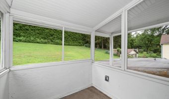 1101 YORKLYN Rd, Hockessin, DE 19707