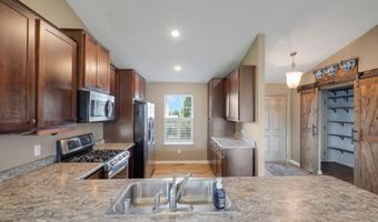 15174 Emory Cir, Apple Valley, MN 55124