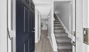 2392 Minerva Park Pl, Columbus, OH 43229