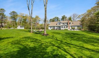 2 Boulder Rd, Bourne, MA 02532