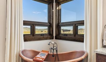 29 WHITE POINT Rd, Cora, WY 82925