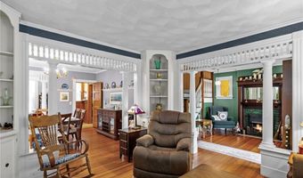 161 Ocean Ave, Cranston, RI 02905