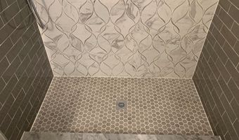 5120 GRIMM Dr, Alexandria, VA 22304