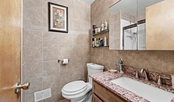 15274 Regina Ave, Allen Park, MI 48101