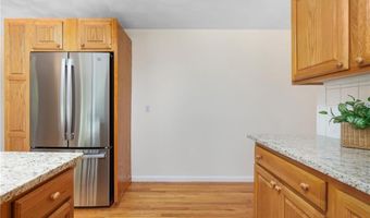 10 GINGER Trl, Coventry, RI 02816