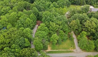 3250 N Shamrock Ln, Birdseye, IN 47513