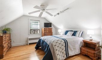 1 Joann Dr, Barrington, RI 02806