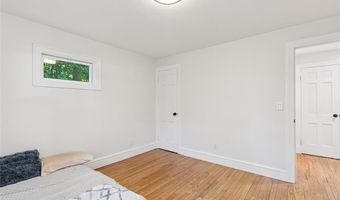 9 Country Pkwy, North Providence, RI 02911