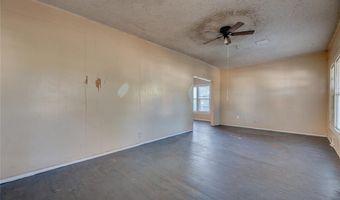 909 W Minnesota Ave, Chickasha, OK 73018