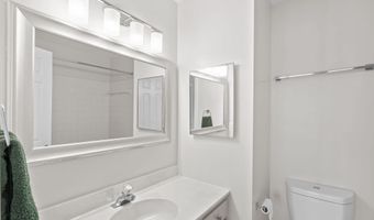 938 S ROLFE St, Arlington, VA 22204