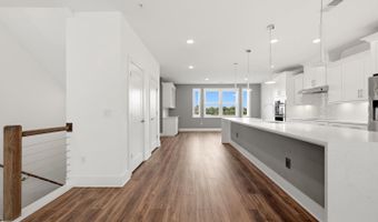 44824 TIVERTON Sq, Ashburn, VA 20147