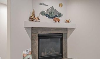 1043 Diamond Dr, Ammon, ID 83406