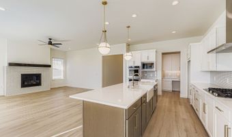 9046 S Shawnee Ct, Aurora, CO 80016